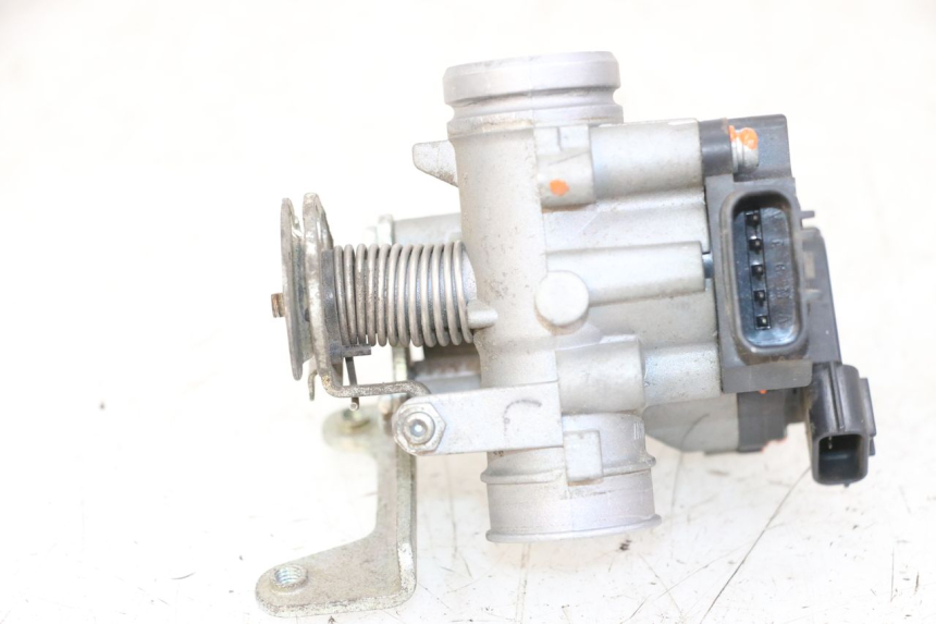 photo de WTRYSK YAMAHA NEOS NEO'S 4T 50 (2008 - 2016) - Punkty mocowania