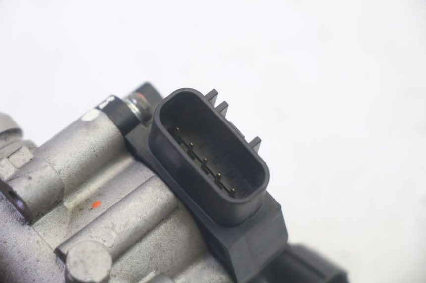 photo de WTRYSK YAMAHA NEOS NEO'S 4T 50 (2008 - 2016) - Stan powierzchni