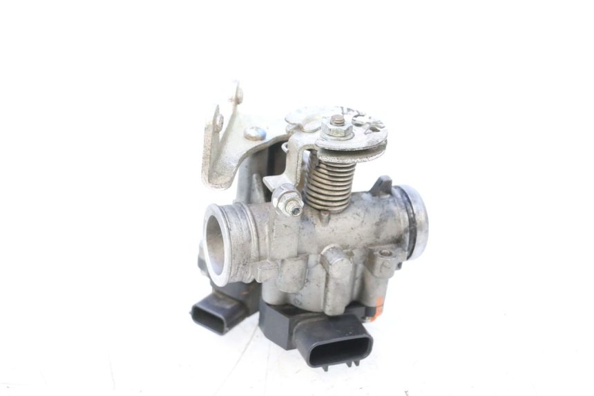 photo de WTRYSK YAMAHA NEOS NEO'S 4T 50 (2008 - 2016) - Punkty mocowania