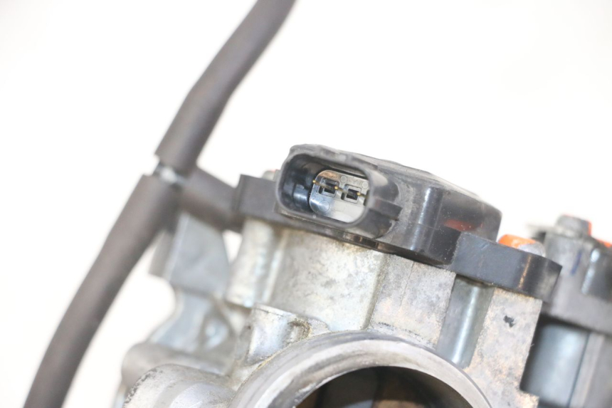 photo de WTRYSK HONDA NTV DEAUVILLE ABS 700 (2007 - 2016) - Zoom stanu zużycia