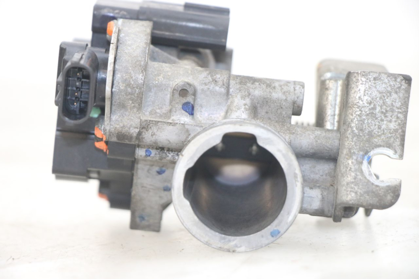 photo de WTRYSK HONDA PCX (JF28) 125 (2009 - 2011) - Widok ogólny