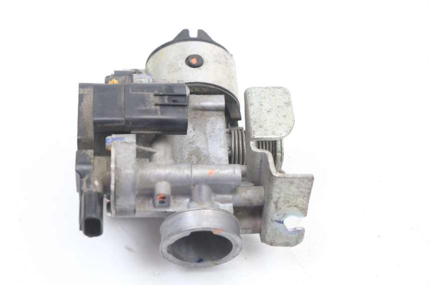 photo de WTRYSK HONDA PCX (JF28) 125 (2009 - 2011) - Inny kąt widzenia