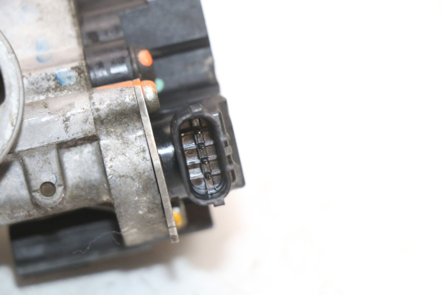 photo de WTRYSK HONDA PCX (JF28) 125 (2009 - 2011) - Zbliżenie techniczne