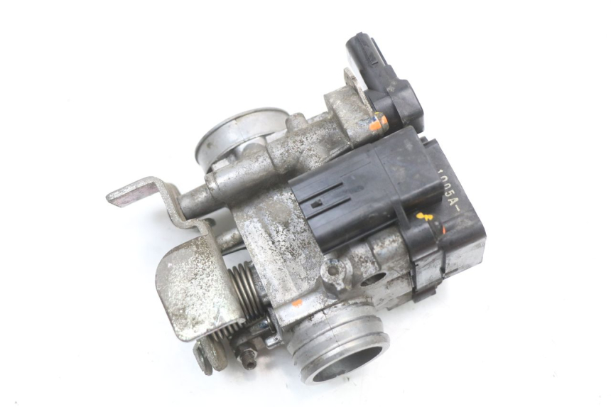 photo de WTRYSK HONDA PCX (JF28) 125 (2009 - 2011) - Widok ogólny