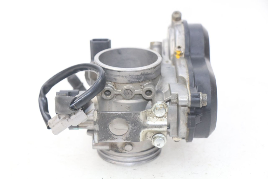 photo de WTRYSK SUZUKI RM-Z RMZ 250 (2010 - 2016) - Zbliżenie komponentów