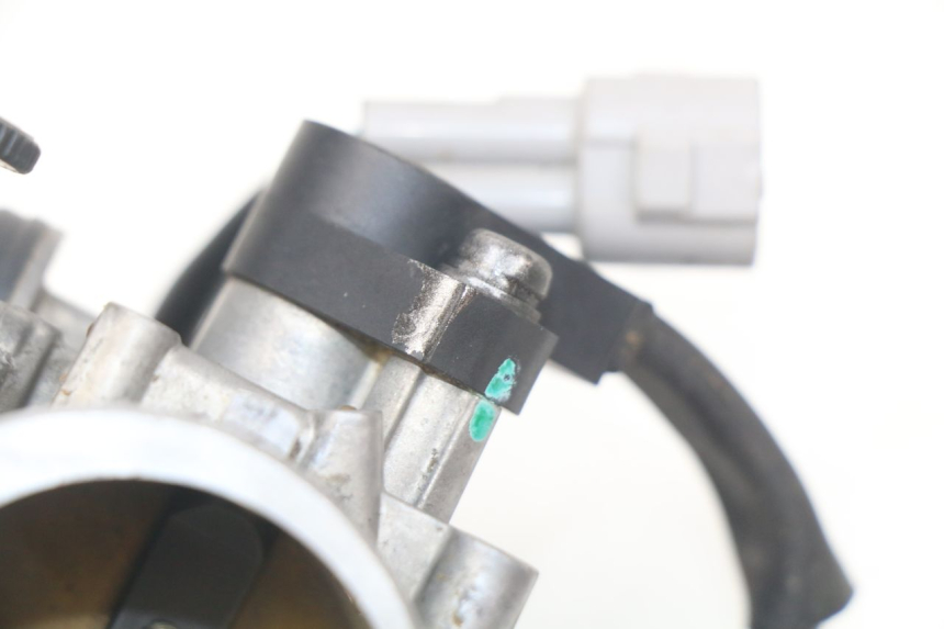 photo de WTRYSK SUZUKI RM-Z RMZ 250 (2010 - 2016) - Inny kąt widzenia