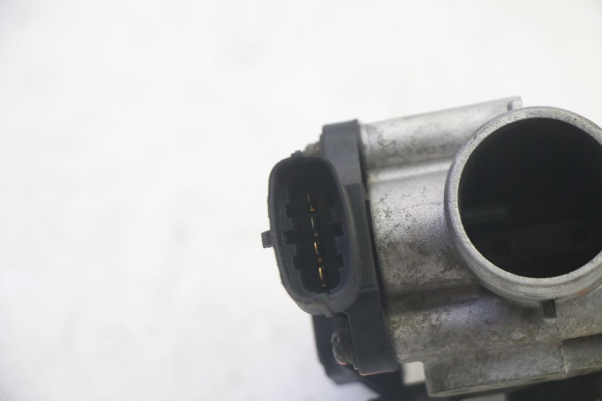 photo de WTRYSK DAELIM S1 125 (2007 - 2016) - Inny kąt widzenia