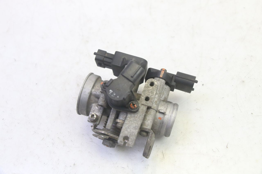 photo de WTRYSK DAELIM S1 125 (2007 - 2016) - Zbliżenie techniczne