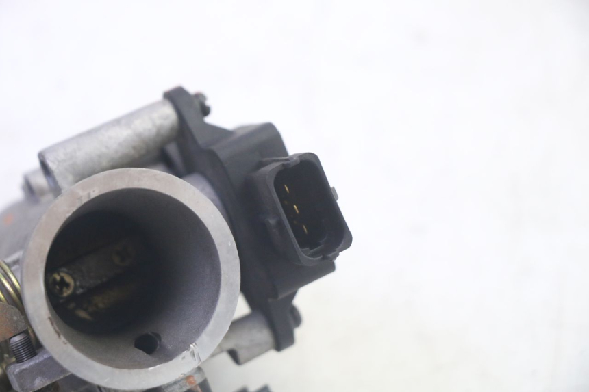 photo de WTRYSK DAELIM S1 125 (2007 - 2016) - Stan powierzchni