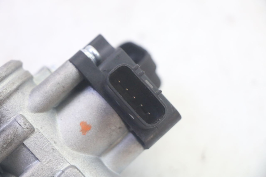 photo de WTRYSK JM MOTORS SANTANA EVO 50 (2024 - 2026) - Inny kąt widzenia