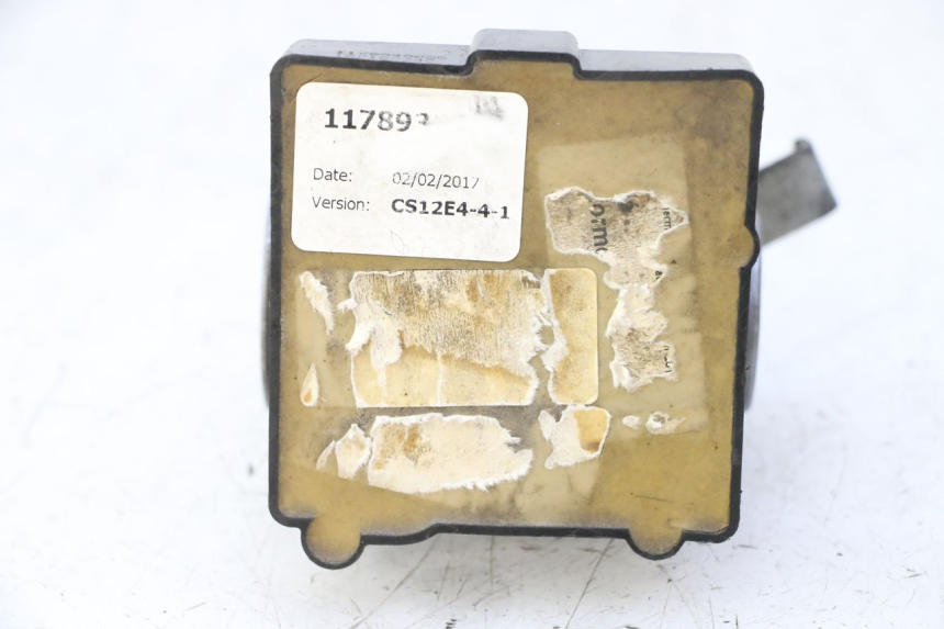 photo de WTRYSK PEUGEOT SATELIS 125 (2013 - 2018) - Szczegóły charakterystyczne