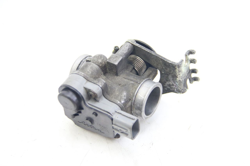 photo de WTRYSK SUZUKI SIXTEEN 125 (2008 - 2010) - Widok główny