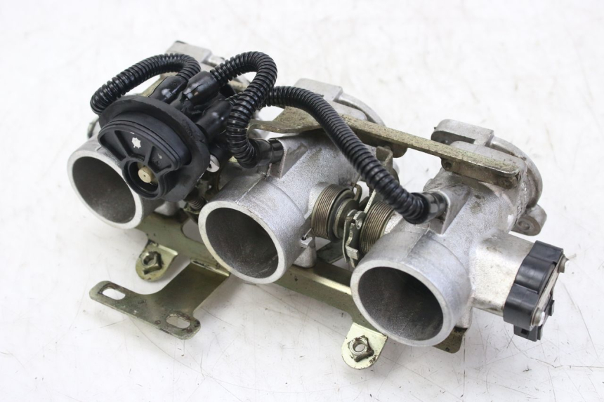 photo de WTRYSK TRIUMPH SPRINT ST 955 (1999 - 2001) - Widok główny