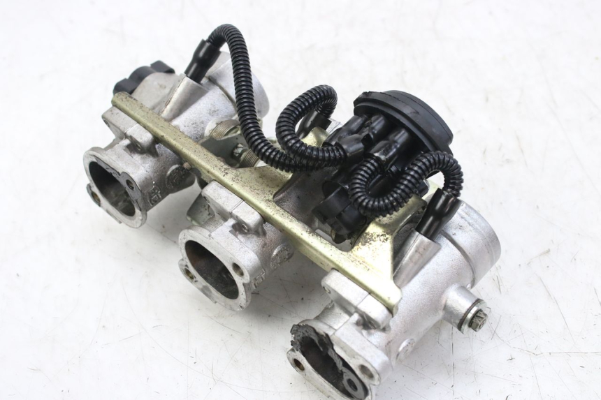 photo de WTRYSK TRIUMPH SPRINT ST 955 (1999 - 2001) - Widok produktu