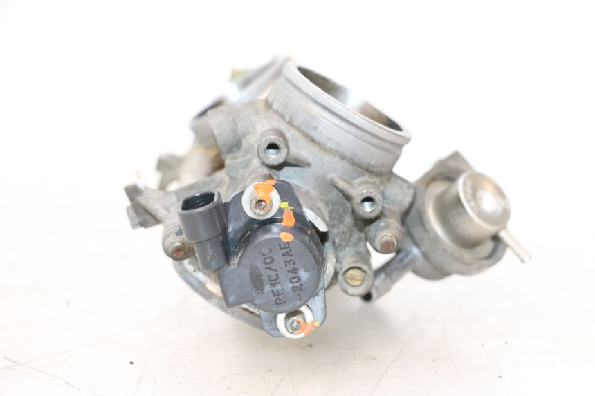 photo de WTRYSK DUCATI SS IE DS CARENEE 1000 (2002 - 2006) - Zoom stanu zużycia
