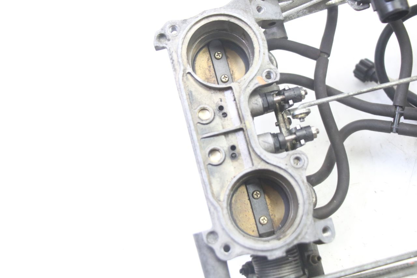 photo de WTRYSK HONDA ST PAN EUROPEAN 1300 (2002 - 2013) - Szczegół części