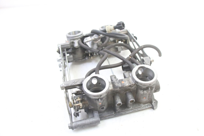 photo de WTRYSK HONDA ST PAN EUROPEAN 1300 (2002 - 2013) - Widok produktu