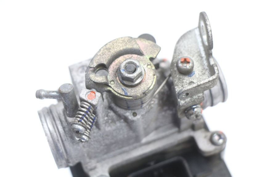 photo de WTRYSK KYMCO SUPER 8 4T 50 (2021 - 2024) - Punkty mocowania