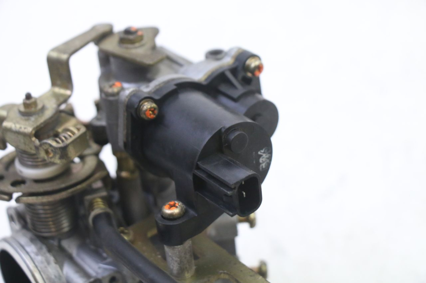 photo de WTRYSK SUZUKI SV S 650 (2003 - 2009) - Punkty mocowania