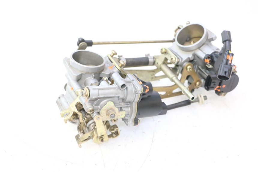 photo de WTRYSK SUZUKI SV S 650 (2003 - 2009) - Oznaczenia i referencje