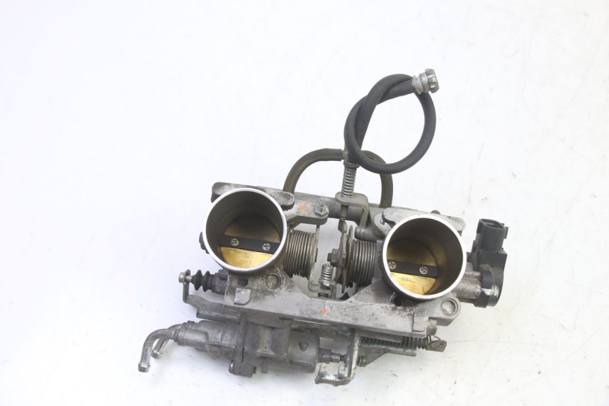 photo de WTRYSK YAMAHA TDM ABS 900 (2002 - 2014) - Widok główny