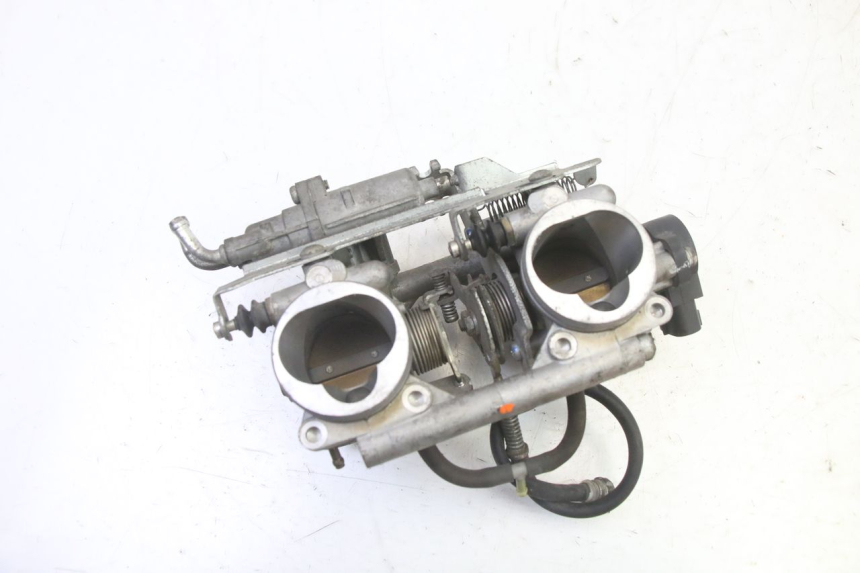 photo de WTRYSK YAMAHA TDM ABS 900 (2002 - 2014) - Zoom stanu zużycia