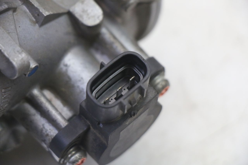 photo de WTRYSK YAMAHA TDM ABS 900 (2002 - 2014) - Punkty mocowania