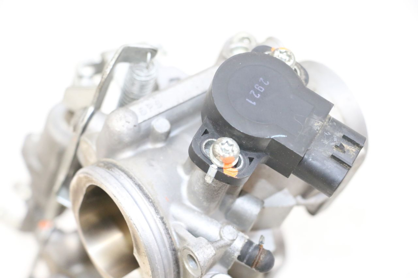 photo de WTRYSK YAMAHA TDM ABS 900 (2002 - 2014) - Inny kąt widzenia