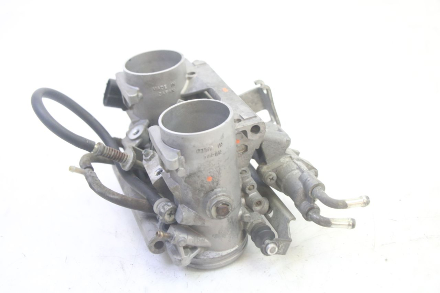 photo de WTRYSK YAMAHA TDM ABS 900 (2002 - 2014) - Zoom stanu zużycia