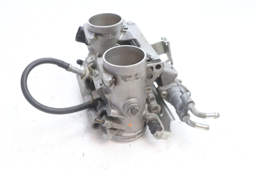photo de WTRYSK YAMAHA TDM ABS 900 (2002 - 2014) - Widok ogólny