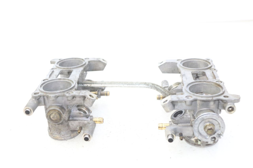 photo de WTRYSK HONDA VFR FI RC46 800 (1998 - 2001) - Szczegół części