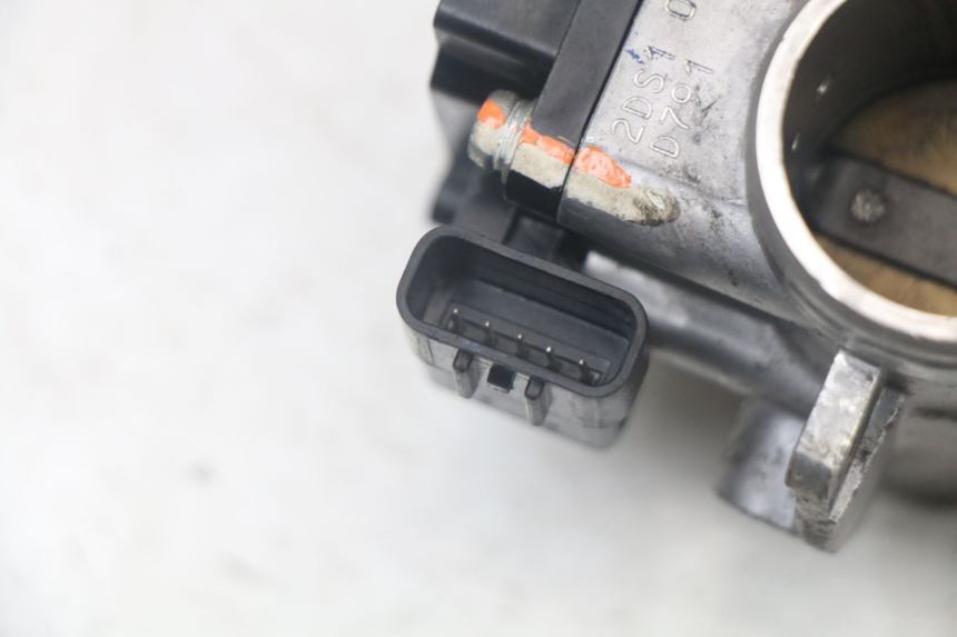 photo de WTRYSK YAMAHA XMAX X-MAX ABS 125 (2017 - 2020) - Szczegół części