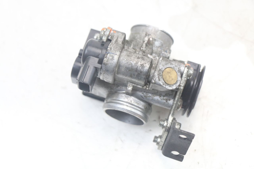 photo de WTRYSK YAMAHA XMAX X-MAX ABS 125 (2017 - 2020) - Stan powierzchni