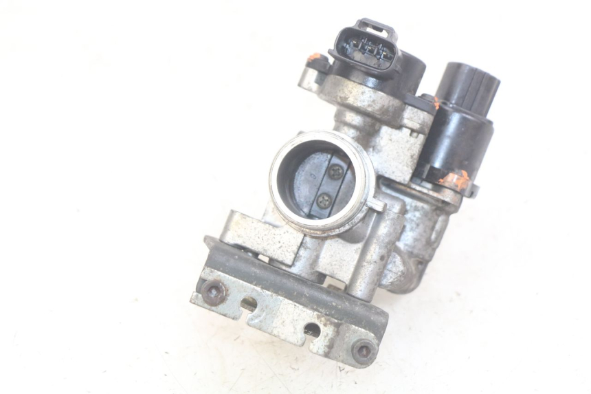 photo de WTRYSK YAMAHA XMAX X-MAX 125 (2006 - 2009) - Inny kąt widzenia