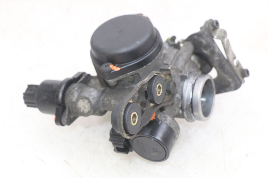 photo de WTRYSK YAMAHA X-MAX XMAX 250 (2006 - 2009) - Widok produktu