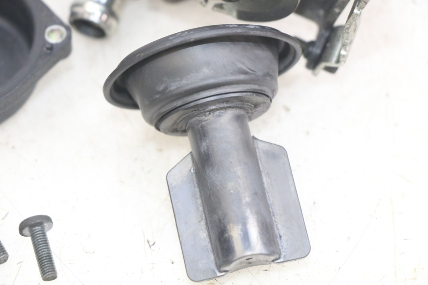 photo de WTRYSK YAMAHA X-MAX XMAX 250 (2006 - 2009) - Kontrola wizualna