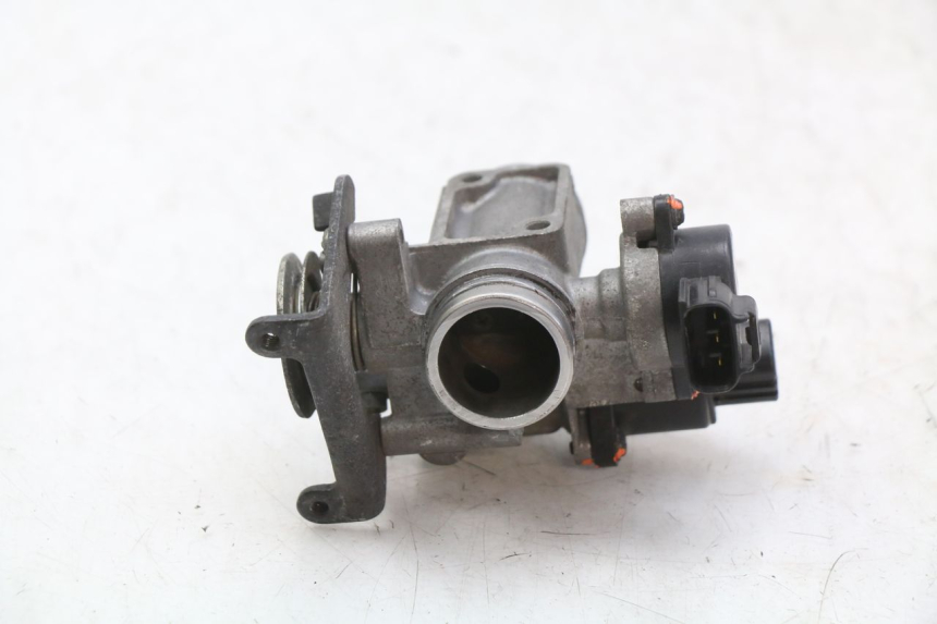 photo de WTRYSK YAMAHA XMAX X-MAX 125 (2006 - 2009) - Zoom stanu zużycia