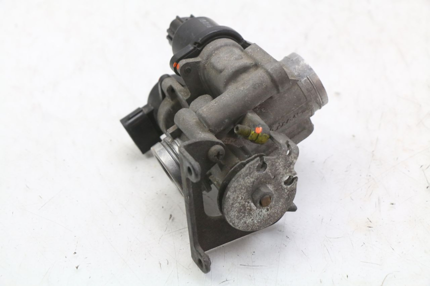 photo de WTRYSK YAMAHA XMAX X-MAX 125 (2006 - 2009) - Widok ogólny