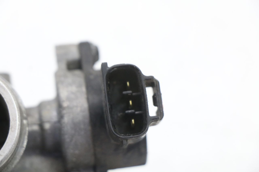 photo de WTRYSK YAMAHA X-MAX XMAX 125 (2010 - 2013) - Zbliżenie techniczne