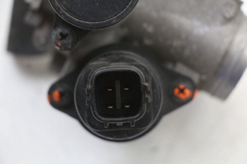 photo de WTRYSK YAMAHA X-MAX XMAX 125 (2010 - 2013) - Widok ogólny