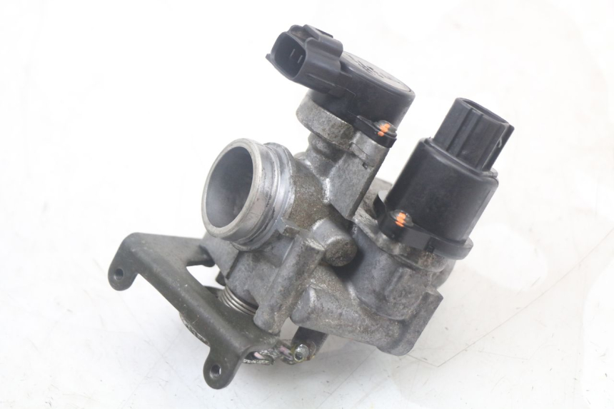 photo de WTRYSK YAMAHA XMAX X-MAX 125 (2006 - 2009) - Widok główny