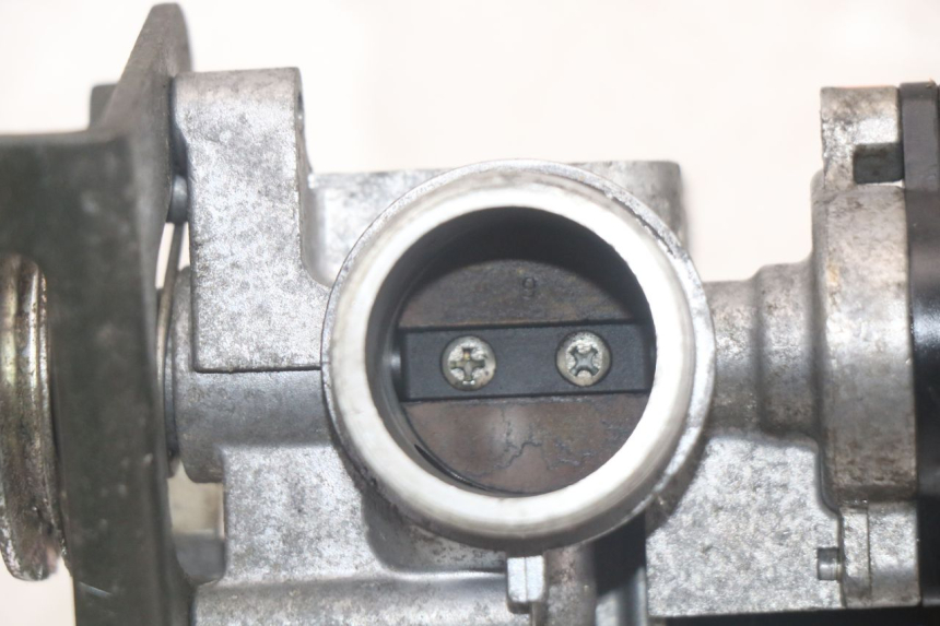 photo de WTRYSK YAMAHA XMAX X-MAX 125 (2006 - 2009) - Zoom stanu zużycia