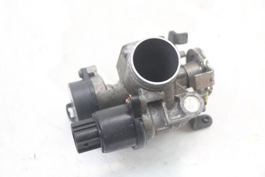 photo de WTRYSK YAMAHA XMAX X-MAX 125 (2006 - 2009) - Widok ogólny