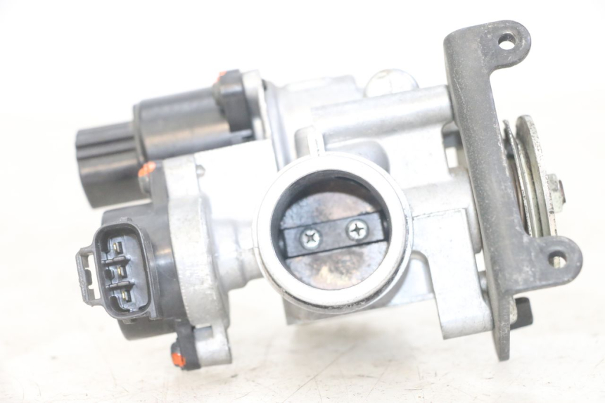 photo de WTRYSK YAMAHA X-MAX XMAX 125 (2010 - 2013) - Widok główny