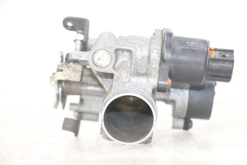 photo de WTRYSK YAMAHA X-MAX XMAX 125 (2010 - 2013) - Szczegół części