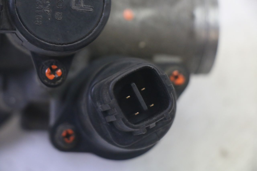 photo de WTRYSK YAMAHA X-MAX XMAX 125 (2010 - 2013) - Część sprawdzona