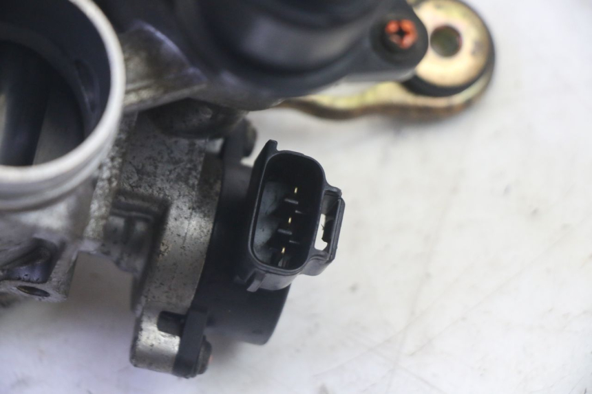 photo de WTRYSK YAMAHA X-MAX XMAX 250 (2006 - 2009) - Widok ogólny