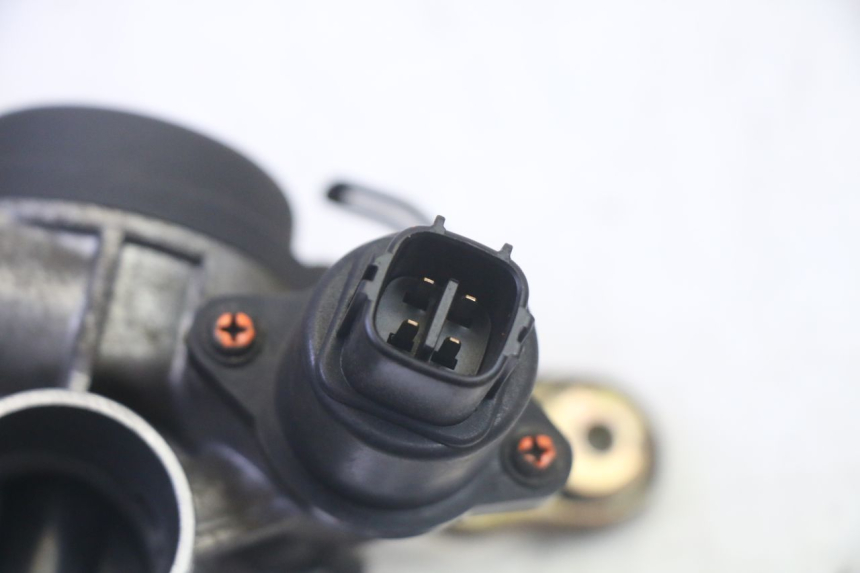 photo de WTRYSK YAMAHA X-MAX XMAX 250 (2006 - 2009) - Punkty mocowania