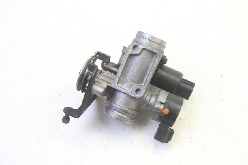 photo de WTRYSK YAMAHA X-MAX XMAX 125 (2010 - 2013) - Zbliżenie techniczne