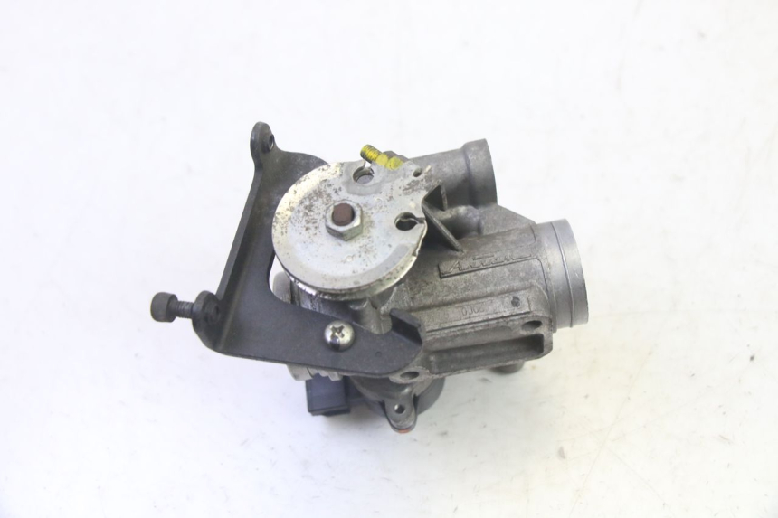 photo de WTRYSK YAMAHA X-MAX XMAX 125 (2010 - 2013) - Punkty mocowania